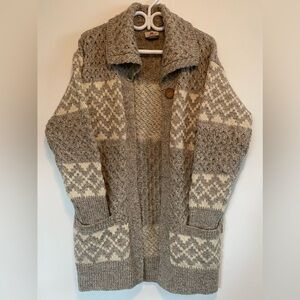 Carraig Donn 100% Wool Cable Knit Cardigan Size Medium